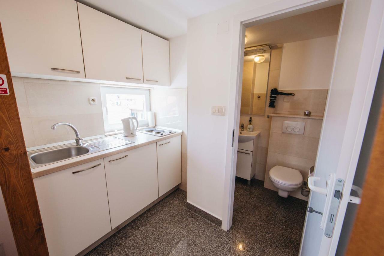 Apartment Old Town Krizeva Split Exteriör bild